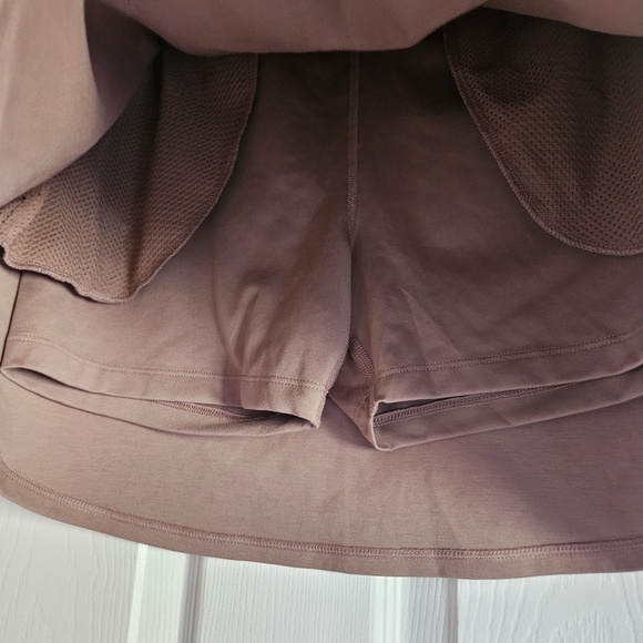 Old Navy Tan Skort with Elastic Waistband and A-Line Silhouette - Picture 5 of 5